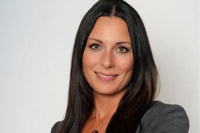 Janice Kaiser ist als Geschäftsführerin der Stadtwerke Schneeberg auch für das Strandbad am Filzteich verantwortlich.