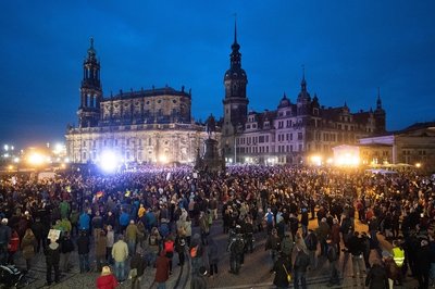 Die Demonstration der Querdenken-Bewegung am Samstag in Dresden.