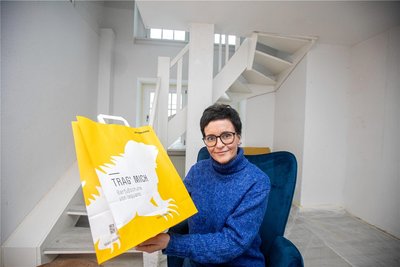 In der Plauener Marktstraße 2 eröffnet Jeanette Uhlig in Kürze ihr Barfußschuh-Lädchen „Bipedo“.