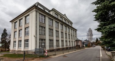 Die Kreißigfabrik in Jahnsdorf: Einst wollte die Gemeinde die Immobilie sogar selbst entwickeln, doch die veranschlagten Kosten wären mit fast sechs Millionen Euro zu hoch gewesen. 