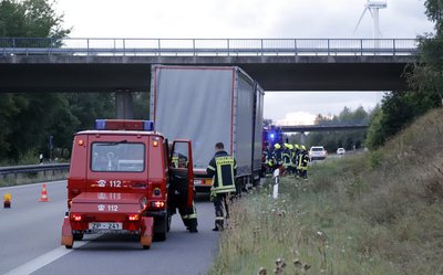 Auf der B 174 bei Gornau ist am Montagabend der Turbo eines Lkw explodiert. Die Straße wurde teilweise gesperrt.