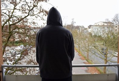 Lebenskrise: Es gibt immer einen Ausweg. Psychiater und Therapeuten bieten Hilfe an.           
