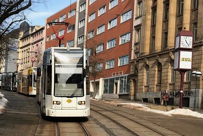 Nur Straßenbahnen sollen über die mittlere Bahnhofstraße rollen.
