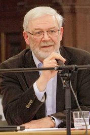 "20 Prozent der Bevölkerung haben Schwierigkeiten, Sprache zu verstehen", sagt Klaus Mehlhorn, Diakon und Bezirksgemeindereferent im Ruhestand. 