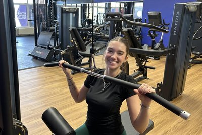Jasmin Dreßler aus Marbach trainiert zwei- bis dreimal die Woche im neuen Fitnessstudio in Augustusburg.