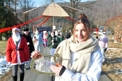 Weihnachtlich: Die lebendige Pyramide des Cämmerswalder Carnevalsclubs.