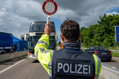 Wegen der Europameisterschaft wird nicht mehr nur an der südlichen und östlichen Außengrenze kontrolliert, sondern auch im Westen an der Grenze zu Luxemburg.