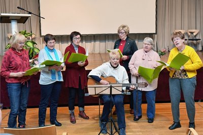 Der Vereinschor hat die Feier zum zehnjährigen Bestehen des Oederaner Hospizes "Ellen Gorlow" bereichert.