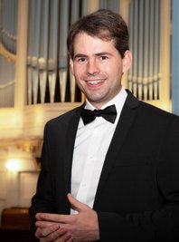 Markus Kaufmann bei einem Besuch der Augustusburger Stadtkirche St. Petri, einem seiner Auftrittsorte innerhalb der Konzertreihe zum "Augustusburger Musiksommer". 