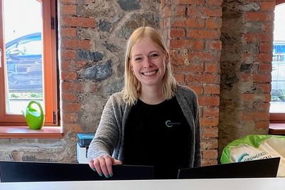 Sarah Wagenvoorde ist die Projektleiterin des Gründerzeitzentrums. Bei ihr bekommen potenzielle Firmengründer alle Informationen zum Start ins selbstständige Berufsleben. 