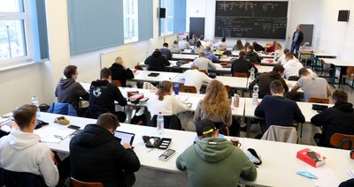 Die Berufsakademie freut sich über viele volle Seminarräume, wie hier im Fach Bauingenieurwesen. 