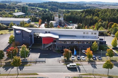 Die Niederlassung im Vogtland befindet sich im Industriegebiet Neuensalz.