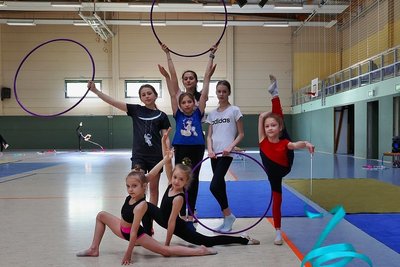Mädchen aus der Ukraine trainieren beim Chemnitzer PSV in der Rhythmischen Sportgymnastik. 