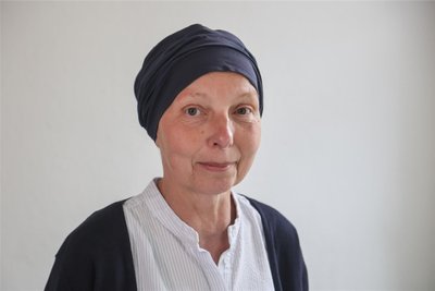 Doreen ist seit über zehn Jahren wegen Eierstockkrebs in Behandlung.
