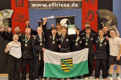 Große Freude herrschte bei den Judoka des JV Ippon Rodewisch über den Titel in der Verbandsliga.