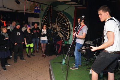 Die alternative Szene traf sich oft im „Café Taktlos“ bei Livemusik.
