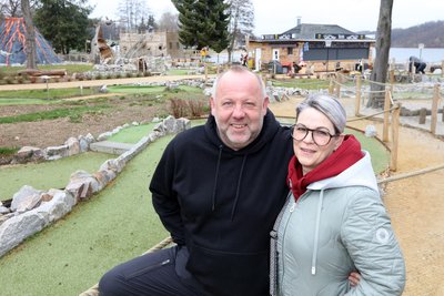 Thomas Hennig und Cornelia Hauptmann freuen sich auf die Saison an der Koberbachtalsperre. Sie wollen Mitte nächster Woche eröffnen.