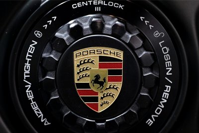 Das Logo am Porsche war erkennbar, andere wichtige Details fehlten.