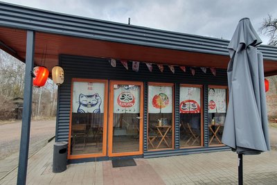 In diesen Container an der Zwickauer Straße zieht bald ein Burger-Imbiss ein.