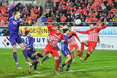 "Für mich war das nicht überraschend, dass wir den Derbykampf besser angenommen haben", sagte Davy Frick (rechts) und verlor dennoch. 