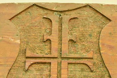 "Frisch fromm fröhlich frei" - dafür stehen die Initialen auf der erhalten gebliebenen, aufgearbeiteten Tür.