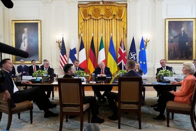 Trump beriet sich mit Selenskyj und europäischen Staats- und Regierungschefs.