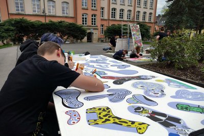 In diese abstrakten Formen durften die Schüler selbst etwas hinein interpretieren.