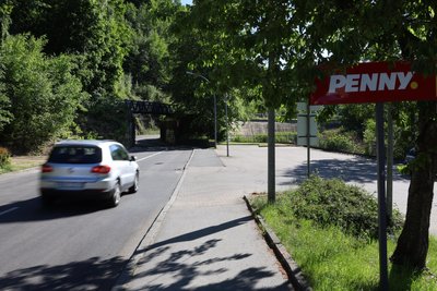 Auf der Bockauer Talstraße (B 283) in Aue ist seit Freitag wieder freie Fahrt.