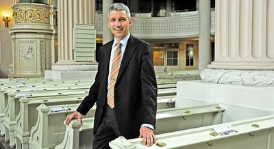 Bernhard Stief, Pfarrer an der Nikolaikirche, stammt aus Schneeberg.