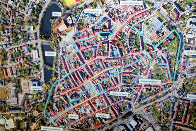 Etwa 1,9 Kilometer lang ist der geplante Silberstadtweg (auf der Karte blau eingezeichnet). Ein extra Faltblatt wird noch fertiggestellt, und an den zwölf Figuren sind über QR-Codes Videos und Tonbeispiele abrufbar.