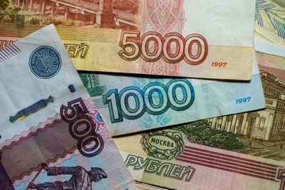 Fachleute argumentieren, dass das wirkungsvolle Instrument ohnehin die Blockade des Vermögens der russischen Zentralbank sein dürfte. Die Reserven sollen 630 Milliarden Dollar betragen.