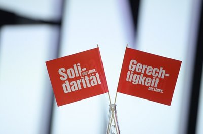 Nach Informationen des Dresdner Büros der "Freien Presse" haben mehrere Mitglieder des Linke-Kreisverbandes um die Landtagsabgeordnete Kerstin Köditz vor wenigen Tagen bei der Landesschiedskommission wegen "schwer parteischädigenden Verhaltens" ein Parteiordnungsverfahren gegen Luedtke beantragt.