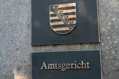 Gleich zweimal ging es am Montag bei Verhandlungen vor dem Auerbacher Amtsgericht um Verstöße gegen Coronaregelungen. 