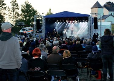 Die Band "Die Seilschaft" hat für eine gelungene Premiere der Artmontan-Kulturtage auf dem Sauberg in Ehrenfriedersdorf gesorgt.