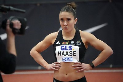 Olympiamedaillengewinnerin Rebekka Haase wird am Sonntag beim Chemnitzer Indoor Triathlon die Medaillen an die Kinder vergeben.