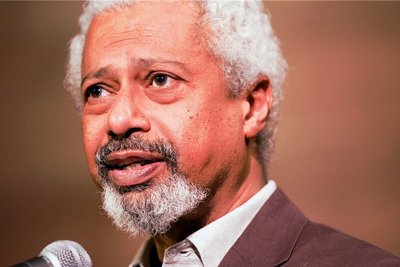 Der britisch-tansanische Autor Abdulrazak Gurnah erhält den diesjährigen Nobelpreis für Literatur. 