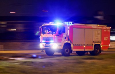 Im Einsatz geblitzt: Der Feuerwehrmann wehrt sich gegen ein Bußgeld. (Symbolbild)