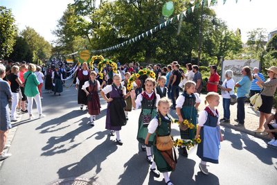 Der 1. Trachtenverein Vogtland nahm am Festumzug teil.