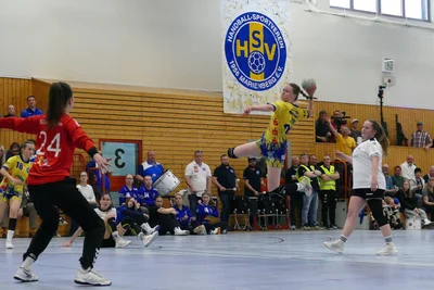 So wie hier Sarah Martin zeigten im letzten Heimspiel noch einmal alle Spielerinnen ihr ganzes Können.