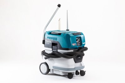 Bei den Akku-Saugern ist das Modell "VC006GMZ01" von Makita Testsieger, aber aber auch das teuerste Gerät - mit 1516 Euro ohne Akkus und Ladegerät.