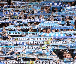 Die CFC-Fans können ihre Schals weiterhin in der Dritten Liga präsentieren.