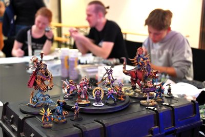 Wer es etwas ruhiger mochte: Besucher konnten auch Spielfiguren bemalen.