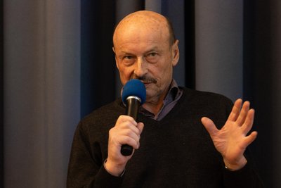 Der Bad Brambacher CDU-Rat Otto Fischer ist sauer. „Ein erneuter Lapsus der Verwaltung. Da rollen sich mir die Fußnägel auf“, schimpfte er zur ungültigen Entschädigungssatzung.