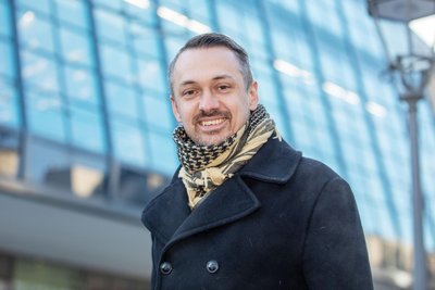 BSW-Stadtratsmitglied Maik Schwarz fordert die Verantwortlichen auf, „dem Ministerpräsidenten in den Arsch zu treten“.