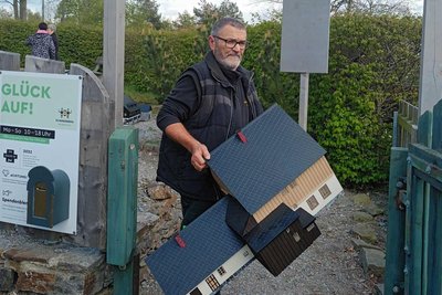 Jörg Wiegank hat zur Eröffnung ein neues Haus fertiggestellt.