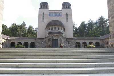 Der Plauener Hauptfriedhof hat neue Öffnungszeiten.