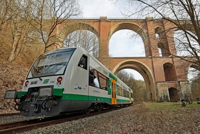 Die Vogtlandbahn gehört zum Vogtland wie die Elstertalbrücke. Aber wie lange noch?