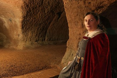 Kerstin Zienert im Höhlermuseum in Meerane: Sie führt Besucher bei der Stadtführung.