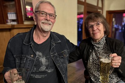 Evelin und Frank Böhme aus Colmnitz erinnern sich gern an ein Silly-Konzert in Annaberg, bei dem Anna Loos, AnNa R. und Julia Neigel gemeinsam auftraten.