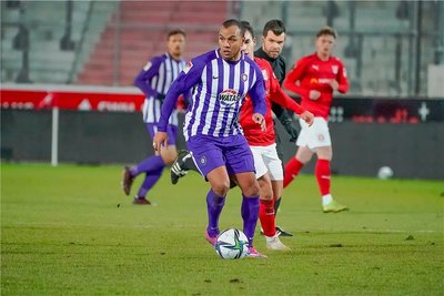 Jann George kam in der Winterpause von Jahn Regensburg zum FC Erzgebirge Aue. Beim 2:2 auf St. Pauli wurde er in der 81. Minute eingewechselt. Doch er sei nach Aue gekommen, um mehr Spielzeit zu erhalten, sagt er. 